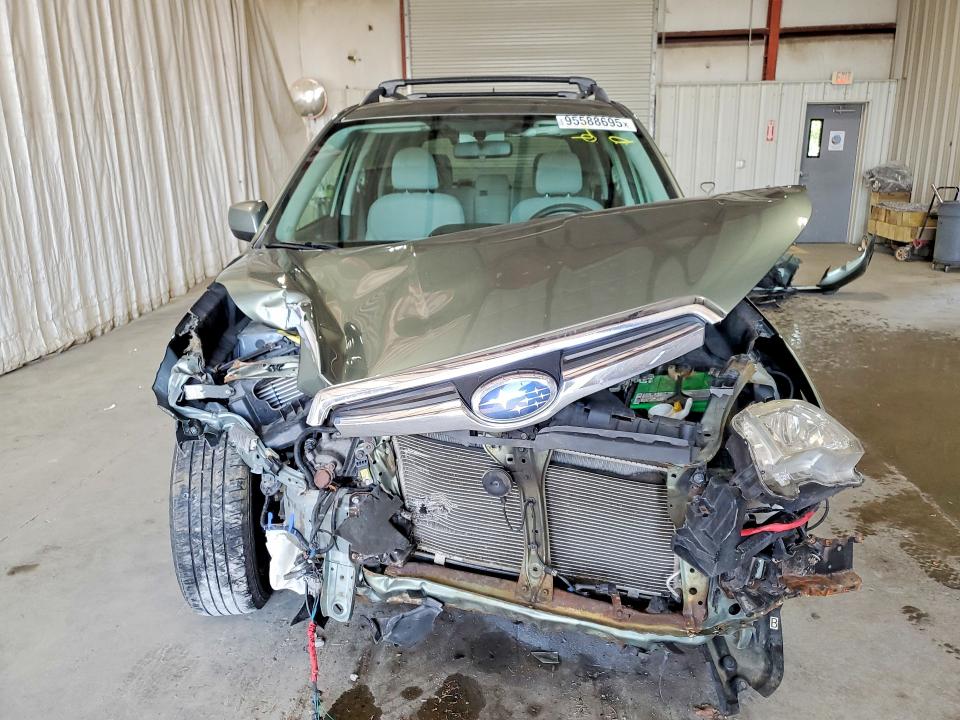2015 Subaru Forester VIN JF2SJADC3FG468242 COPART salvage auction — FRONT END, Ny - Mv907A-Parts Only, sold $575 on 2026-07-15 (photo 5)