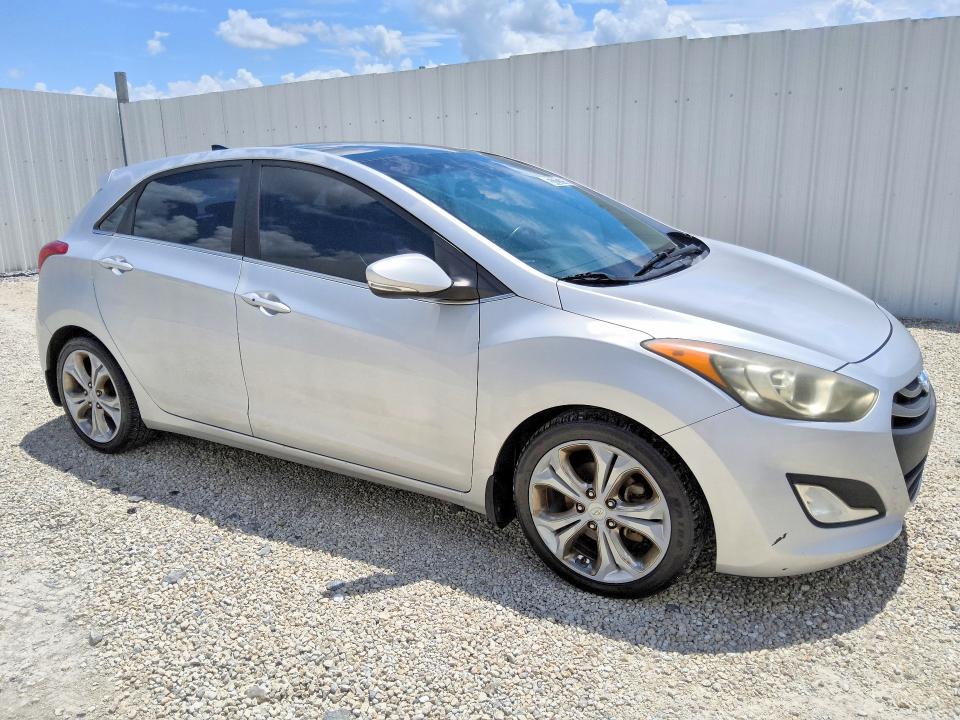 2013 Hyundai Elantra VIN KMHD35LE7DU152669 COPART salvage auction — NORMAL WEAR, FL - CERTIFICATE OF TITLE, sold $625 on 2026-07-16 (photo 4)