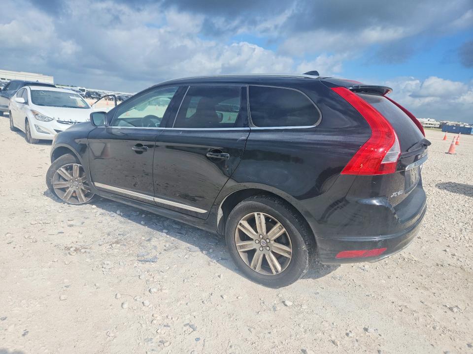 2017 Volvo VIN YV440MDUXH2166710 COPART salvage auction — UNDERCARRIAGE, Tx - Salvage Vehicle Title, sold $3,500 on 2026-07-23 (photo 2)