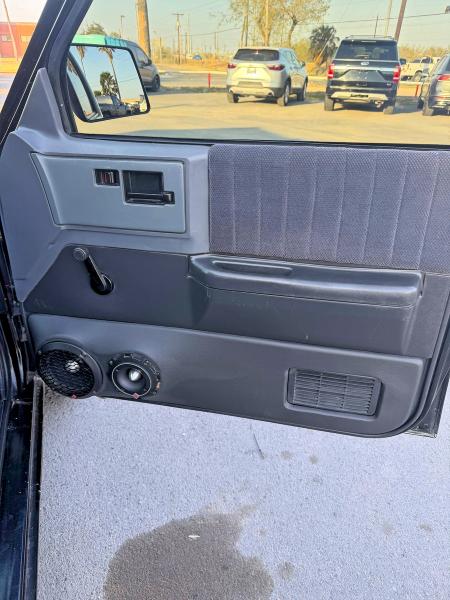 1993 Chevrolet S truck VIN 1GCCS14R5P8158593 COPART salvage auction — NORMAL WEAR, Tx - Cert Of Title-Rebuilt Salvage (P), sold $4,500 on 2026-07-09 (photo 6)
