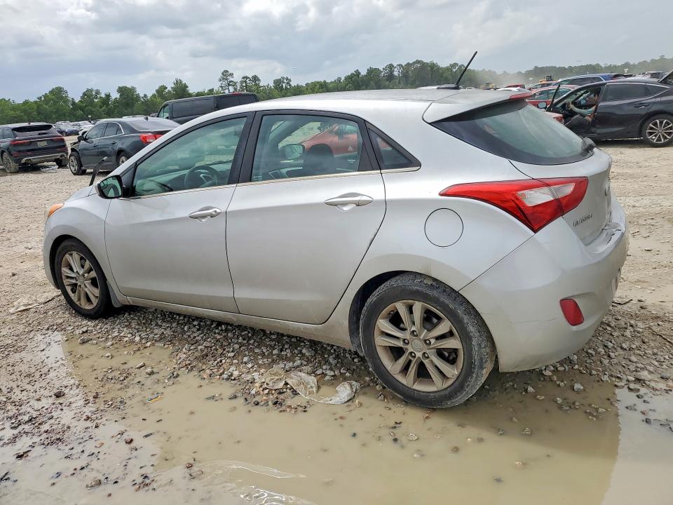 2014 Hyundai Elantra VIN KMHD35LH8EU207397 COPART salvage auction — SIDE, Tx - Salvage Vehicle Title, sold $925 on 2026-07-10 (photo 2)