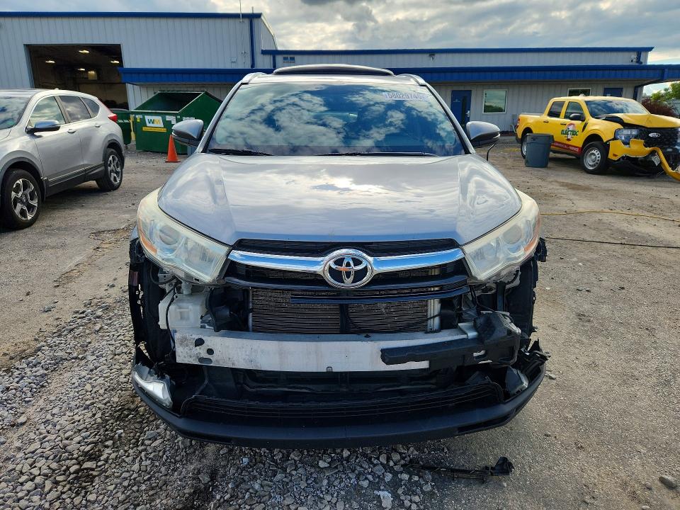 2015 Toyota VIN 5TDDKRFH6FS088975 COPART salvage auction — FRONT END, WI - JUNKED VEHICLE BILL OF SALE, sold $250 on 2026-07-21 (photo 5)