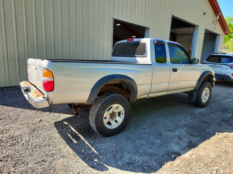 2003 Toyota Tacoma VIN 5TEWM72NX3Z255064 COPART salvage auction — REAR END, Vt - Certificate Of Title, sold $1,700 on 2026-07-06 (photo 3)