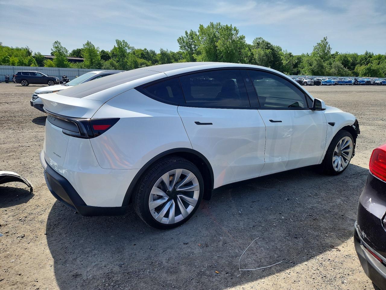 2026 Tesla Model Y VIN 7SAYGDEE9TF397579 COPART salvage auction — Front End, St - Salvage Title, sold $25,500 on 2026-07-08 (photo 3)