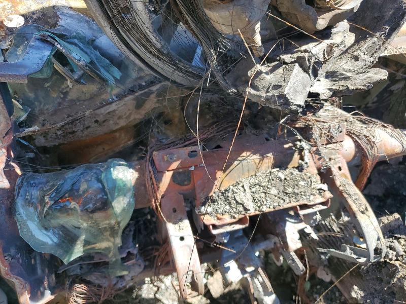 2019 Jeep Cherokee VIN 1C4PJMCB4KD323026 COPART salvage auction — BURN, Ca - Non-Repairable Vehicle Cert, sold $60 on 2026-08-03 (photo 9)