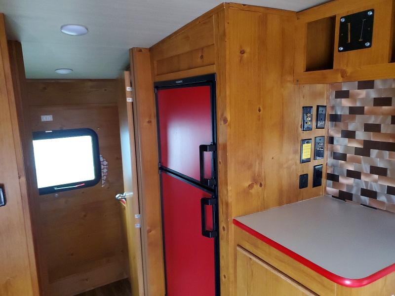 2021 Gulf stream Coach VIN 1NL1G2316M7050960 COPART salvage auction — HAIL, IL - SALVAGE CERTIFICATE, sold $3,350 on 2026-07-08 (photo 6)