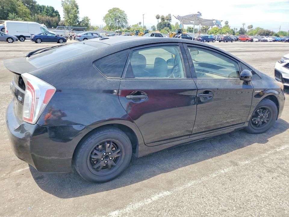 2012 Toyota Prius VIN JTDKN3DU3C5494158 COPART salvage auction — MINOR DENT/SCRATCHES, Ca - Dis/Dlr/Exp Only Clean Title, sold $675 on 2026-07-02 (photo 3)