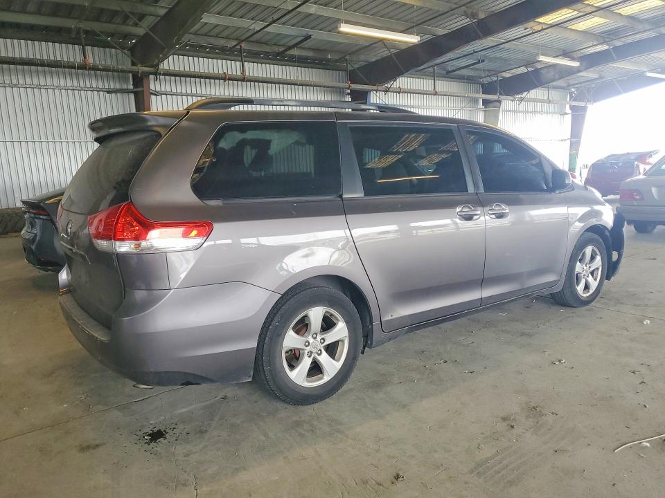 2011 Toyota Sienna VIN 5TDKK3DC5BS050336 COPART salvage auction — FRONT END, Ca - Salvage Certificate, sold $1,200 on 2026-07-27 (photo 3)