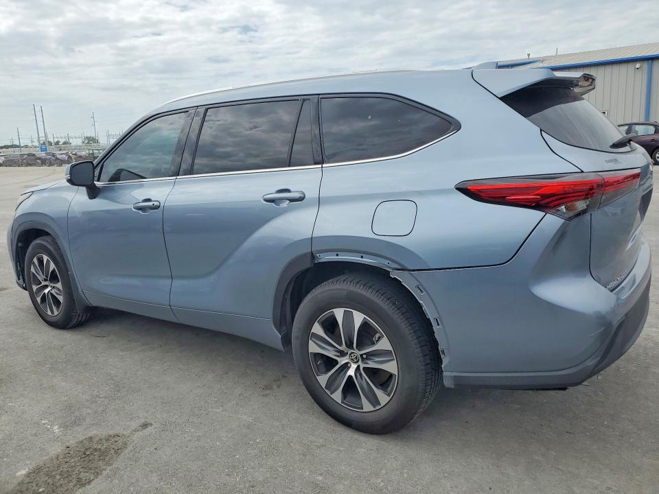 2021 Toyt Highlander VIN 5TDGZRAH2MS048227 COPART salvage auction — SIDE, OK - CERT OF TITLE-SALVAGE, sold $10,600 on 2026-07-22 (photo 2)