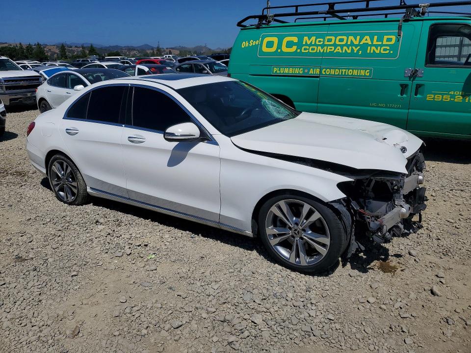 2018 Mercedes-benz C-klasse VIN 55SWF4JB8JU241175 COPART salvage auction — FRONT END, Ca - Salvage Certificate, sold $2,900 on 2026-07-09 (photo 4)