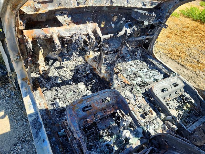 2018 Kia Optima VIN 5XXGT4L33JG235298 COPART salvage auction — BURN, CA - NON-REPAIRABLE VEHICLE CERT, sold $225 on 2026-07-17 (photo 8)