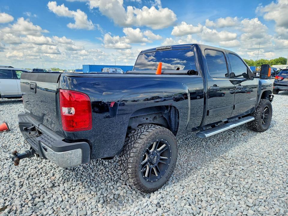 2011 Chevrolet Silverado 2500 VIN 1GC1KXC82BF151480 COPART salvage auction — FRONT END, Fl - Cert Of Title Slvg Rebuildable, sold $3,850 on 2026-07-17 (photo 3)