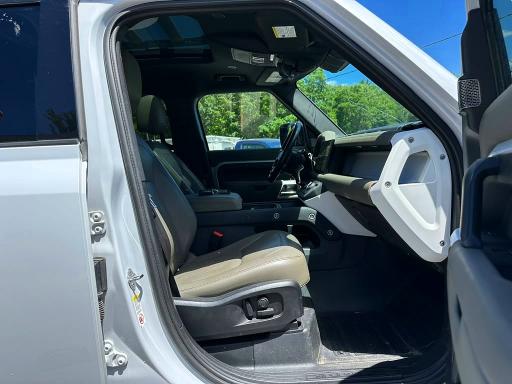 2022 Land rover Defender VIN SALEP7RU1N2067288 COPART salvage auction — MINOR DENT/SCRATCHES, Mt - Certificate Of Title (P), sold $38,250 on 2026-07-29 (photo 7)