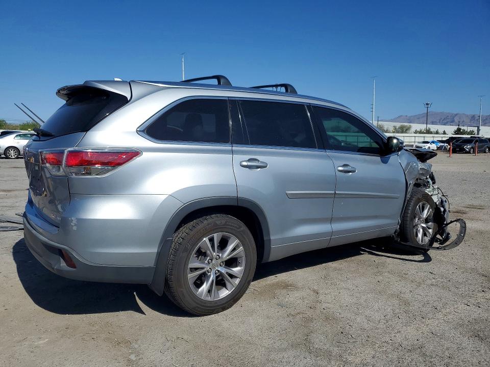 2015 Toyota Highlander VIN 5TDJKRFH3FS093943 COPART salvage auction — FRONT END, Nv - Salvage Title, sold $150 on 2026-07-21 (photo 3)
