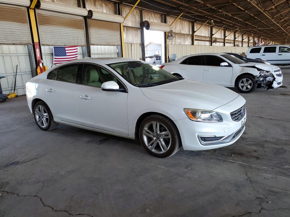 2015 Volvo S60 VIN YV1612TD0F2301716 COPART salvage auction — MECHANICAL, Az - Certificate Of Title, sold $1,100 on 2026-07-08 (photo 4)