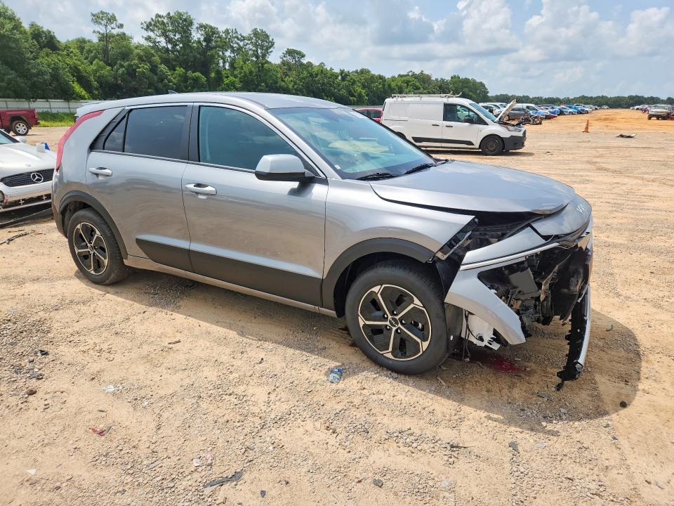 2026 Kia Niro VIN KNDCP3LE2T5370116 COPART salvage auction — FRONT END, FL - CERTIFICATE OF TITLE, sold $11,100 on 2026-07-22 (photo 4)