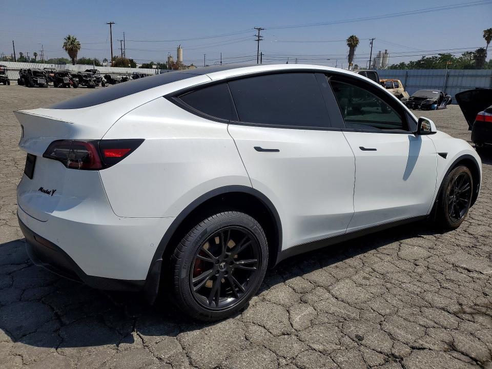 2022 Tesla VIN 7SAYGDEE9NF354346 COPART salvage auction — FRONT END, CA - SALVAGE CERTIFICATE, sold $7,400 on 2026-07-27 (photo 3)