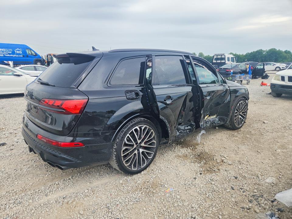 2025 Audi Sq7 VIN WA1VWBF70SD029895 COPART salvage auction — SIDE, OH - CERT OF TITLE-SALVAGE, sold $4,300 on 2026-07-24 (photo 3)