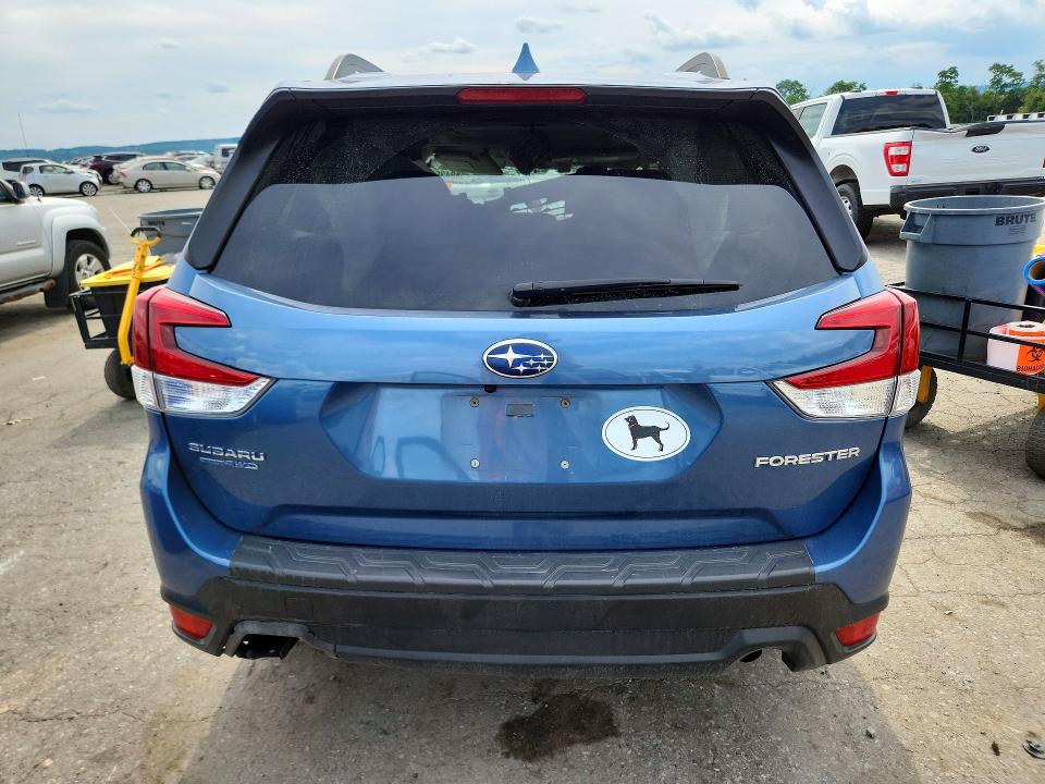 2019 Subaru VIN JF2SKAEC5KH529493 COPART salvage auction — ROLLOVER, PA - CERTIFICATE OF SALVAGE, sold $525 on 2026-07-31 (photo 6)