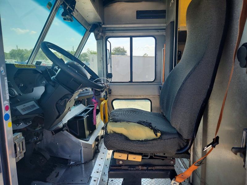 2021 Ford F59 VIN 1F65F5KNXM0A04902 COPART salvage auction — MINOR DENT/SCRATCHES, Fl - Certificate Of Title, sold $24,000 on 2026-07-07 (photo 7)