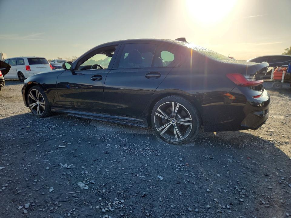 2021 BMW M3 VIN 3MW5U9J07M8B65498 COPART salvage auction — NORMAL WEAR, Fl - Cert Of Title-Slvg Rebld Flood (P), sold $19,100 on 2026-09-11 (photo 2)