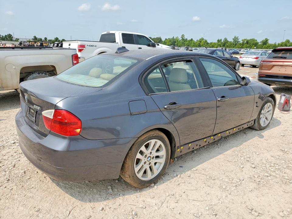 2007 BMW 3 series VIN WBAVA33567PV67534 COPART salvage auction — WATER/FLOOD, Tx - Salvage Title-Flood Damage (P), sold $575 on 2026-07-17 (photo 3)