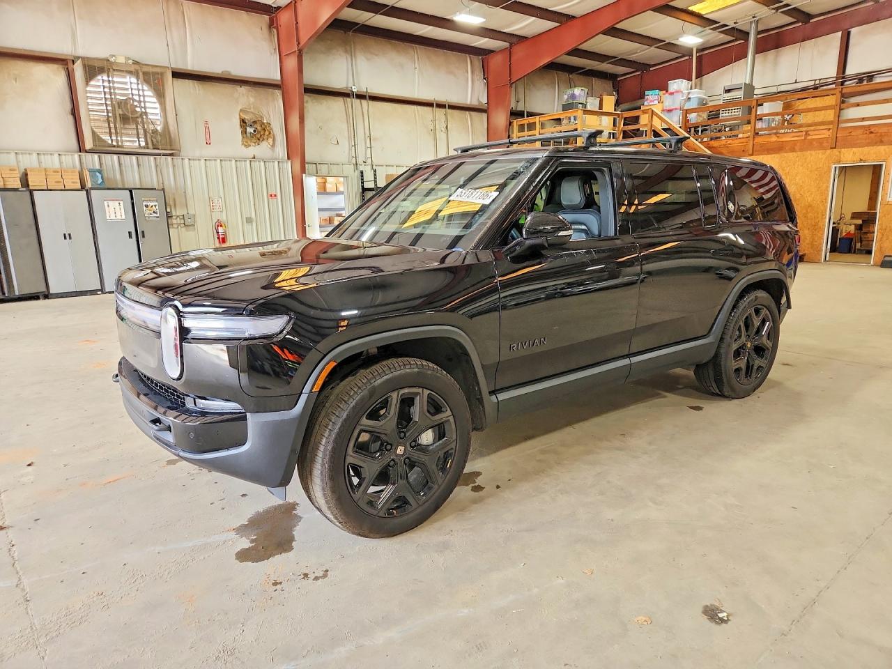 2025 Rivian R1S VIN 7PDSGBBA7SN059096 — COPART salvage auction photo