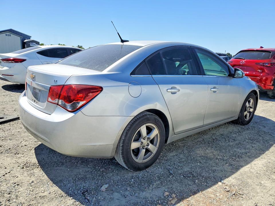 2013 Chevrolet Cruze VIN 1G1PC5SB7D7168449 COPART salvage auction — MINOR DENT/SCRATCHES, Ca - Dis/Dlr/Exp Only Clean Title, sold $400 on 2026-07-02 (photo 3)