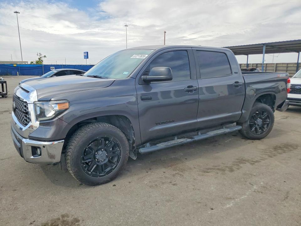 2021 Toyota Tundra VIN 5TFEY5F12MX280786 — COPART salvage auction photo