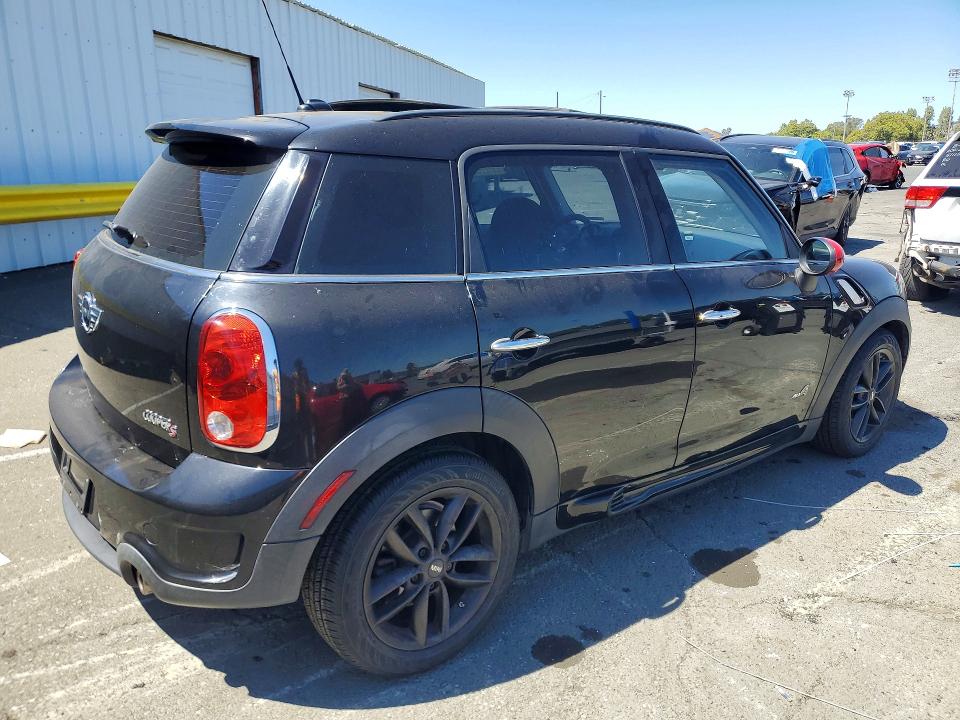 2012 Mini VIN WMWZC5C58CWL56326 COPART salvage auction — MINOR DENT/SCRATCHES, Id - Salvage Certificate Of Title, sold $300 on 2026-09-04 (photo 3)