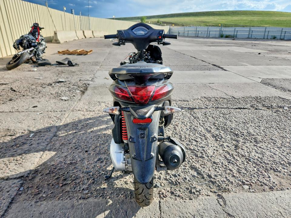 2022 Piaggio Liberty VIN ZAPM898G6N7003322 COPART salvage auction — VANDALISM, CO - CERTIFICATE OF TITLE, sold $35 on 2026-07-27 (photo 4)