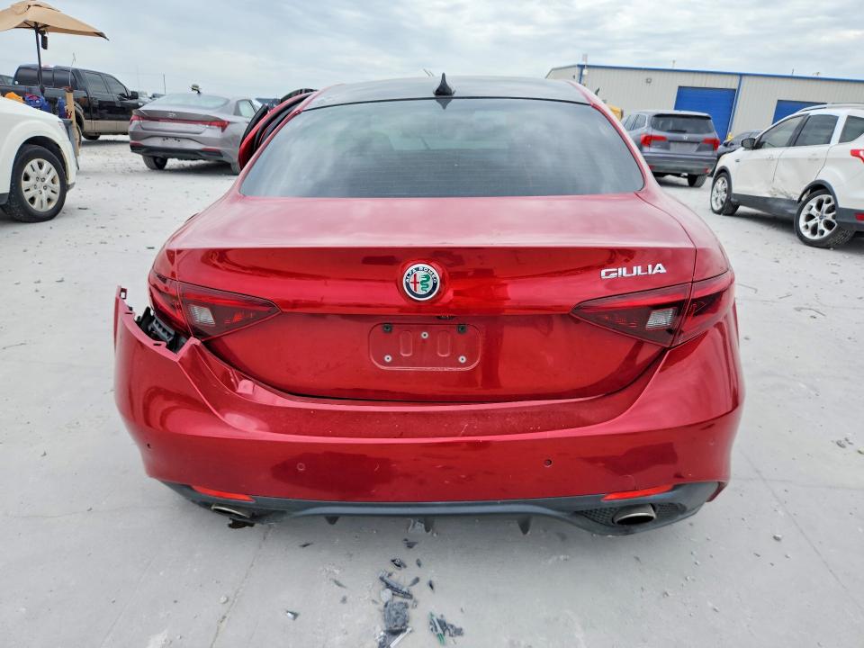2017 Alfa romeo Giulia VIN ZARFAECN9H7535056 COPART salvage auction — UNDERCARRIAGE, Tx - Salvage Vehicle Title, sold $1,550 on 2026-07-17 (photo 6)