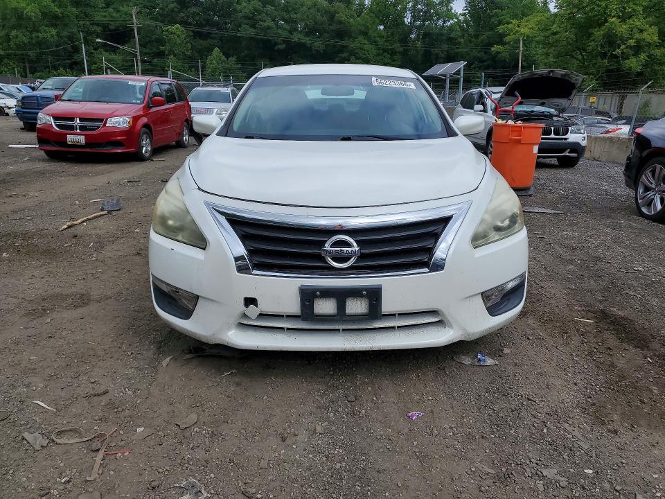2013 Nissan VIN 1N4AL3AP5DN550558 COPART salvage auction — REAR END, Md - Cert Of Salvage > 75% Damage, sold $1,000 on 2026-07-02 (photo 5)