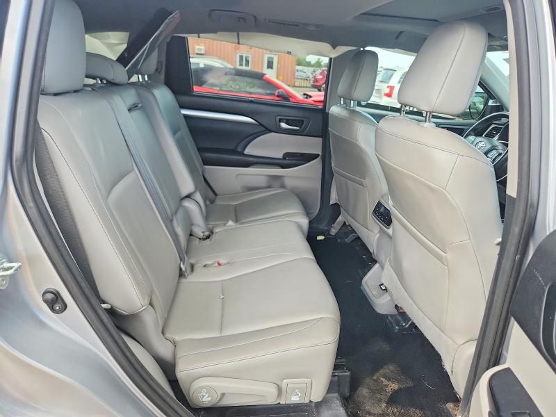 2015 Toyota VIN 5TDKKRFH6FS067700 COPART salvage auction — SIDE, Il - Salvage Certificate, sold $1,250 on 2026-07-28 (photo 6)
