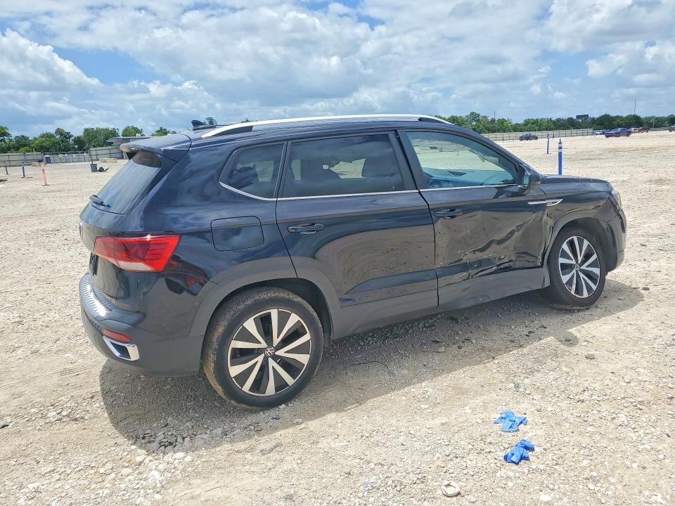 2022 Volkswagen Taos VIN 3VVLX7B29NM096720 COPART salvage auction — SIDE, TX - SALVAGE VEHICLE TITLE (P), sold $7,900 on 2026-07-16 (photo 3)