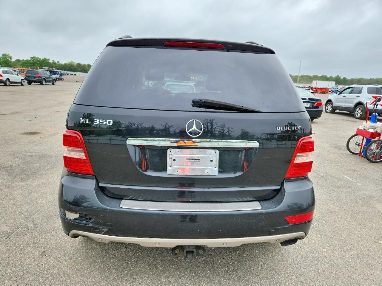 2011 Mercedes-Benz ML-Class VIN 4JGBB2FB9BA628543 COPART salvage auction — Minor Dent/Scratches, PA - CERT OF TITLE, sold $650 on 2026-07-01 (photo 6)
