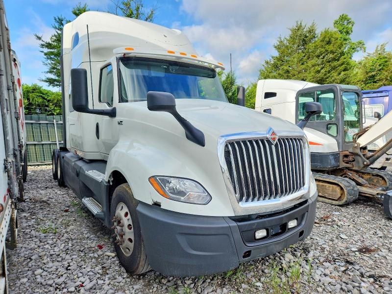 2021 International Lt VIN 3HSDZAPR9MN145673 COPART salvage auction — FRONT END, TN - CERTIFICATE OF TITLE, sold $11,800 on 2026-07-23 (photo 1)