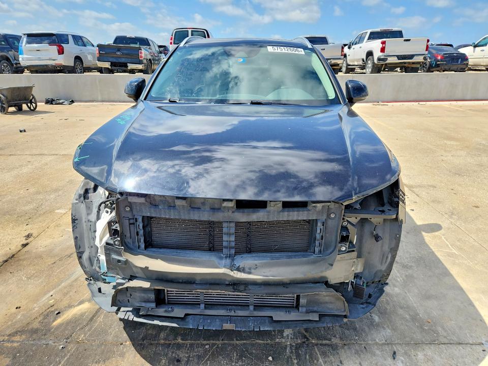 2021 Volvo VIN YV4AC2HK5M2431244 COPART salvage auction — FRONT END, Tx - Salvage Vehicle Title, sold $5,200 on 2026-07-02 (photo 5)