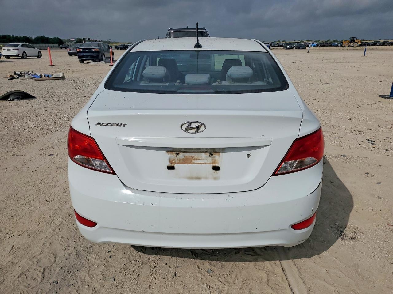 2015 Hyundai Accent VIN KMHCT4AE3FU817174 COPART salvage auction — Front End, TX - CERTIFICATE OF TITLE, sold $775 on 2026-07-09 (photo 6)