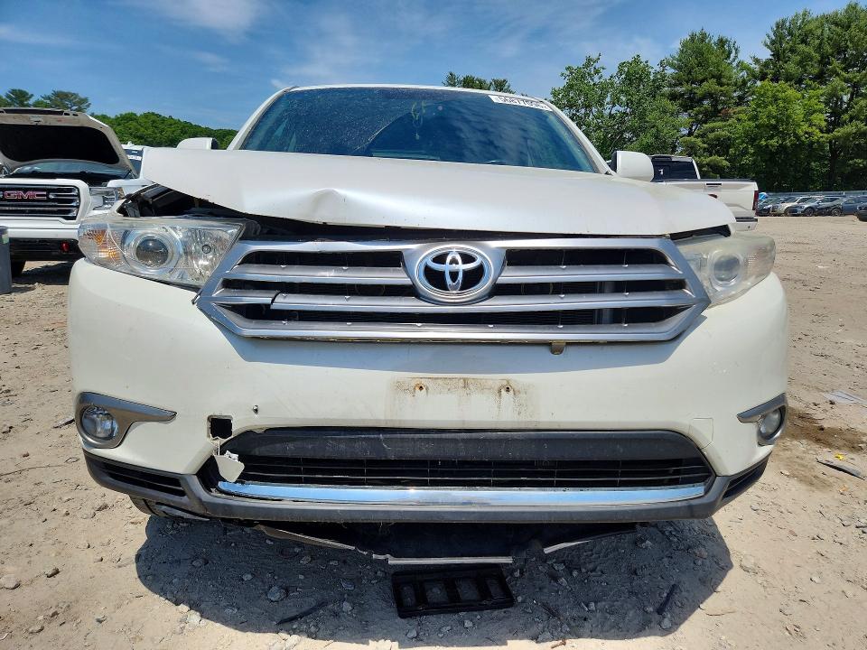 2012 Toyota Highlander VIN 5TDBK3EH3CS096971 COPART salvage auction — FRONT END, Ma - Cert Of Title-Reconstrctd Coll, sold $3,300 on 2026-07-09 (photo 5)