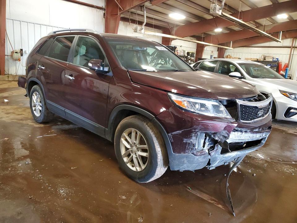 2015 Kia Sorento VIN 5XYKT4A72FG643889 COPART salvage auction — FRONT END, Mi - Certificate Of Title, sold $875 on 2026-07-17 (photo 4)