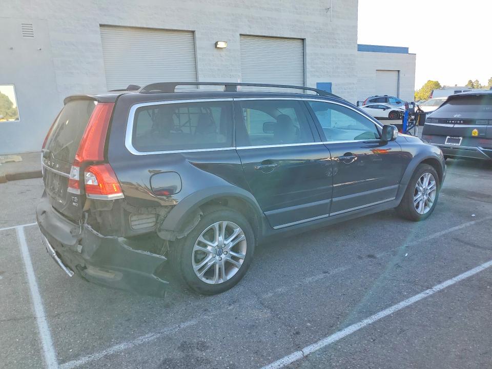 2016 Volvo Xc70 VIN YV4612NK1G1237028 COPART salvage auction — REAR END, Ca - Salvage Certificate, sold $2,150 on 2026-07-02 (photo 3)