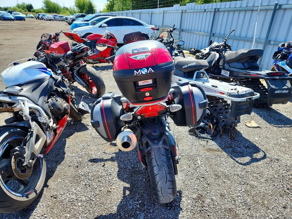2012 BMW F 800 VIN WB1021708CZ092140 COPART salvage auction — SIDE, On - Permit No Brand - Unfit, sold $1,800 on 2026-07-14 (photo 4)