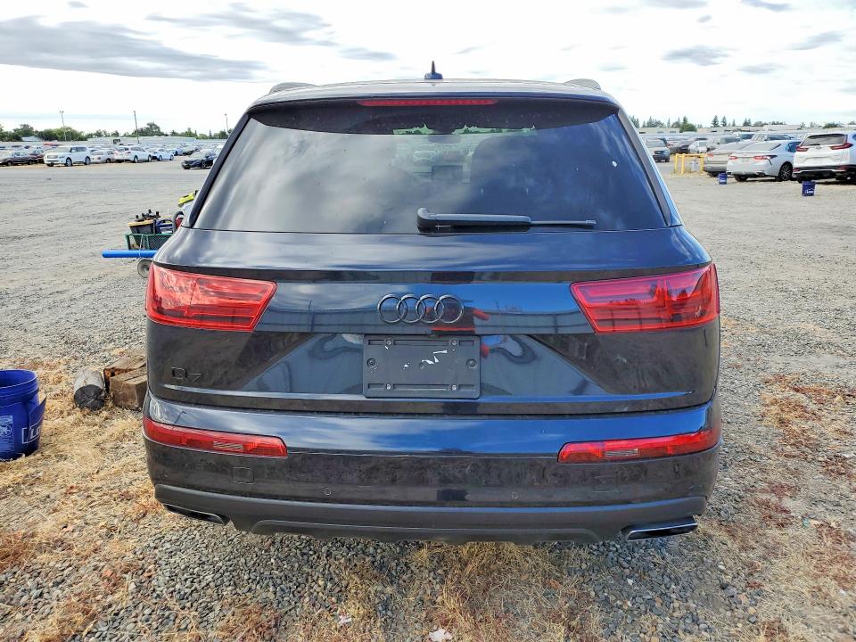 2018 Audi Q7 VIN WA1LHAF70JD000343 COPART salvage auction — NORMAL WEAR, Ca - Dlr/Dis/Exp Only Salvage Title (P), sold $12,700 on 2026-07-28 (photo 6)