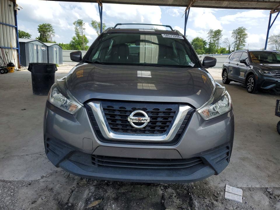 2018 Nissan VIN 3N1CP5CU0JL538564 COPART salvage auction — MINOR DENT/SCRATCHES, Fl - Certificate Of Title, sold $2,650 on 2026-07-02 (photo 5)