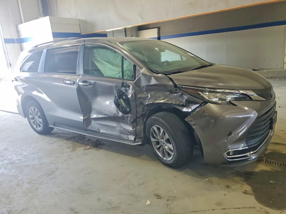 2021 Toyota VIN 5TDJSKFCXMS007892 COPART salvage auction — SIDE, Va - Cert Of Title - Salvage, sold $13,400 on 2026-07-02 (photo 4)