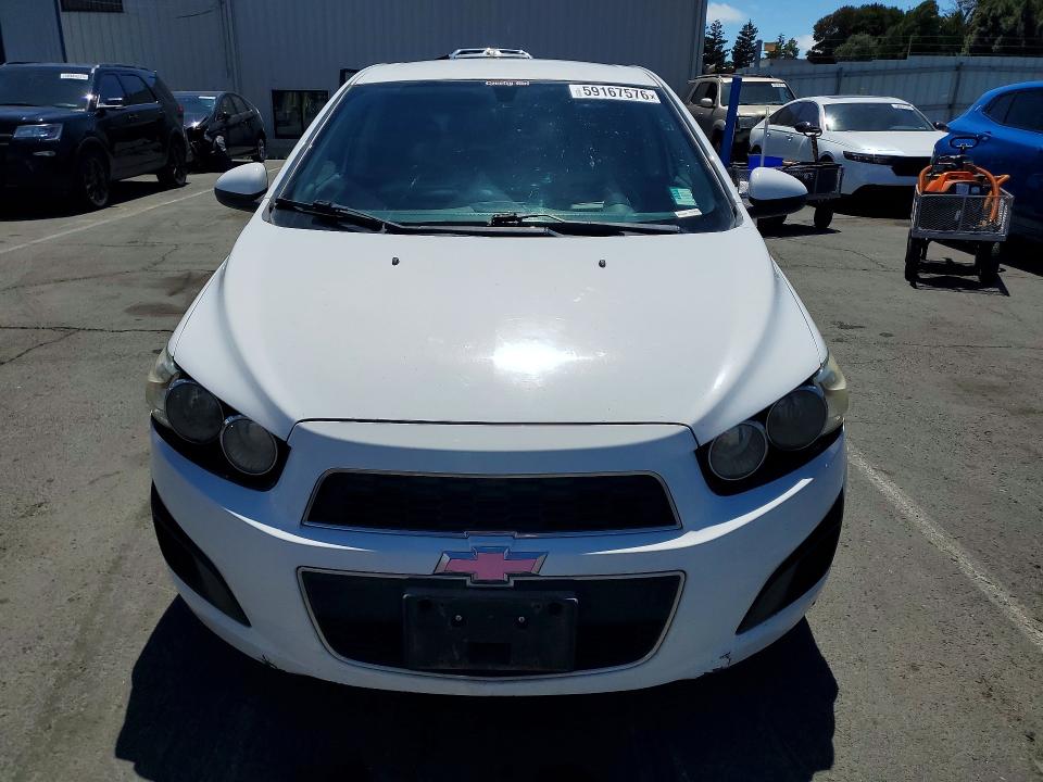 2016 Chevrolet SONIC VIN 1G1JC6SH9G4155658 COPART salvage auction — MINOR DENT/SCRATCHES, Ca - Dis/Dlr/Exp Only Clean Title, sold $550 on 2026-07-10 (photo 5)
