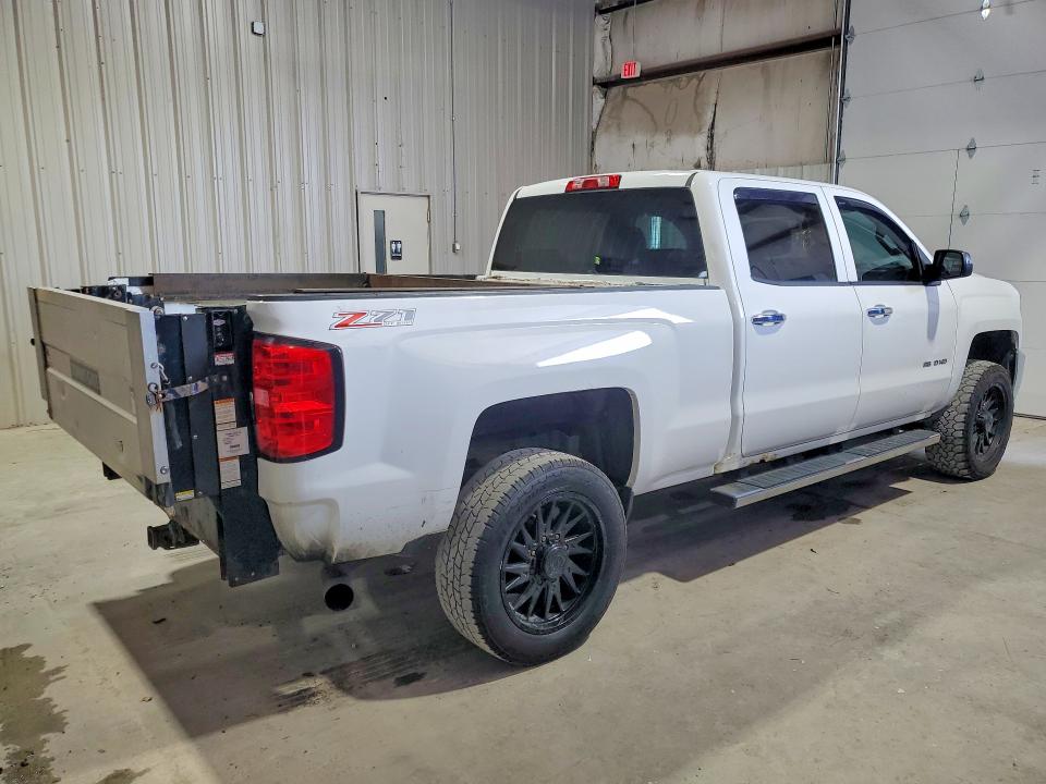 2015 Chevrolet Silverado 3500 VIN 1GC4KZC83FF138817 COPART salvage auction — MINOR DENT/SCRATCHES, WV - CERTIFICATE OF TITLE (P), sold $7,800 on 2026-07-30 (photo 3)
