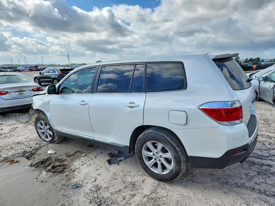 2013 Toyota Highlander VIN 5TDZA3EH8DS037286 COPART salvage auction — FRONT END, Tx - Salvage Vehicle Title, sold $3,800 on 2026-07-07 (photo 2)