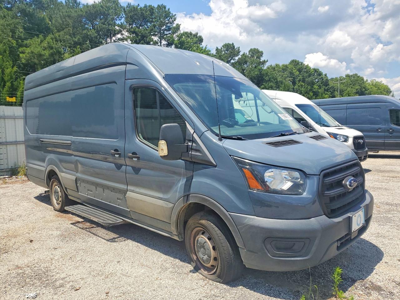 2020 Ford Transit VIN 1FTBR3X83LKB27510 COPART salvage auction — Side, SC - CERTIFICATE OF TITLE, sold $6,300 on 2026-06-25 (photo 4)